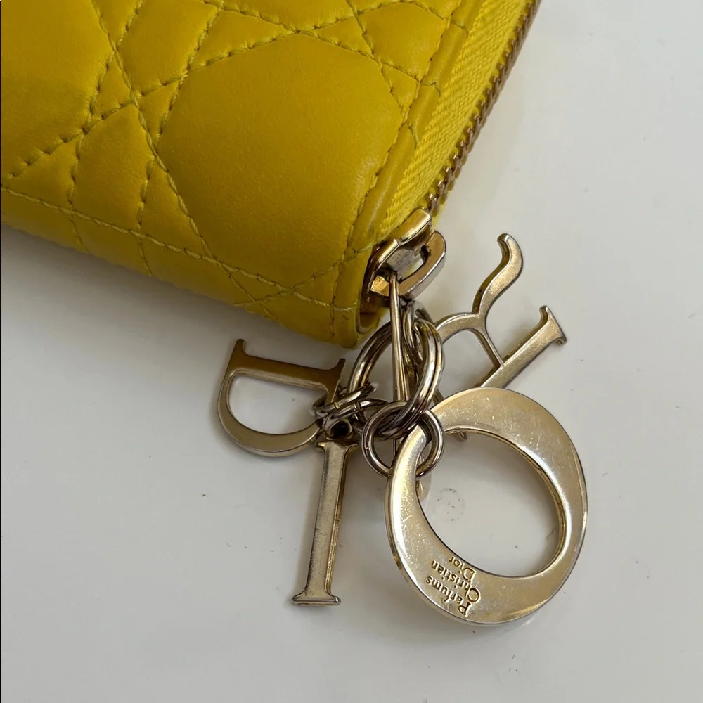 Authentic Dior Cannage Quilted Credit Card Zipper Leather Wallet with Charms
